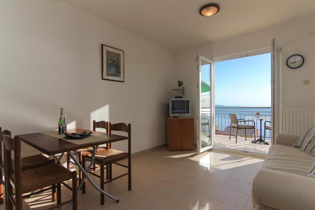 Apartments Villa Alex Podaca Buitenkant foto
